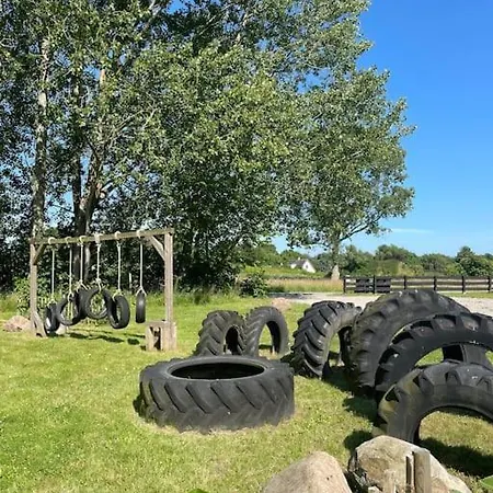 Daire Charming Rustic Barn Close To Tisvilde *