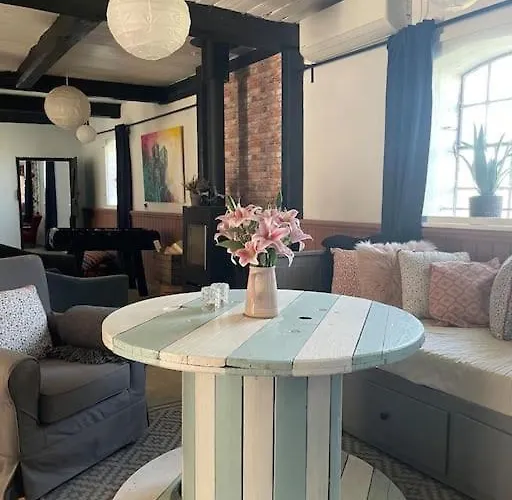 Charming Rustic Barn Close To Tisvilde *