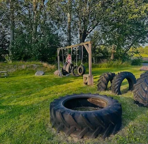 Charming Rustic Barn Close To Tisvilde Apartman
